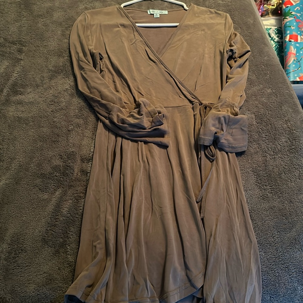 She & sky cute dark grayish tan dress size small
